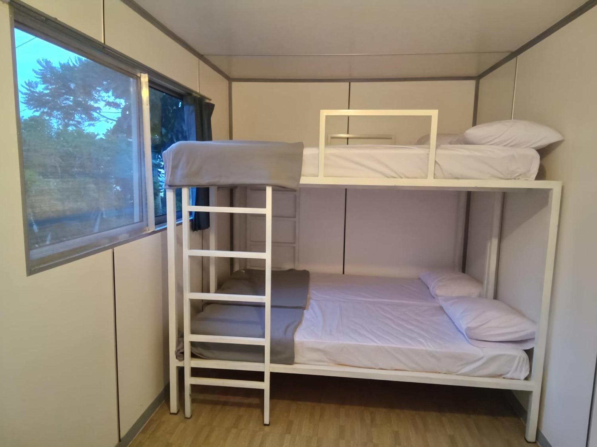Hotel Bukit Pinus Tegalharendong Eksteriør bilde